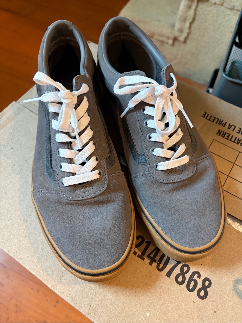 Vans Men's Gray Low-Top Sneakers with White Laces